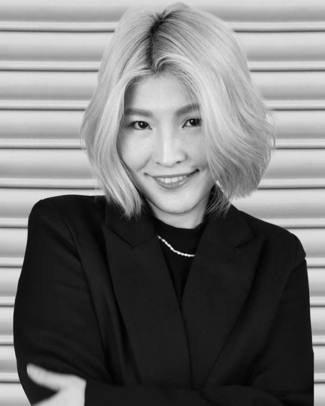 Mimi Kobayashi (Billi Currie)